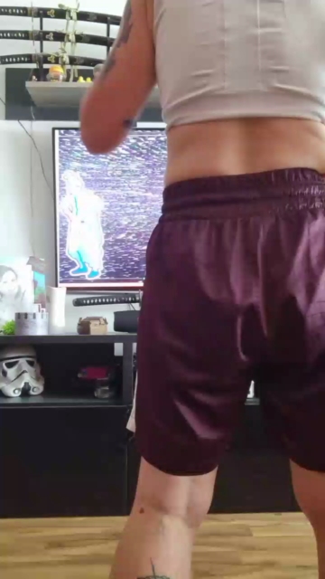 WetGerman 03-08-2021 Topless 